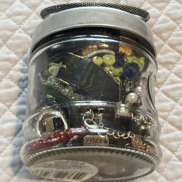 1 Pound Mystery Jewelry Jar 20+ Mixed Lot Costume 2016 Going Out Themed - Picture 9 of 10